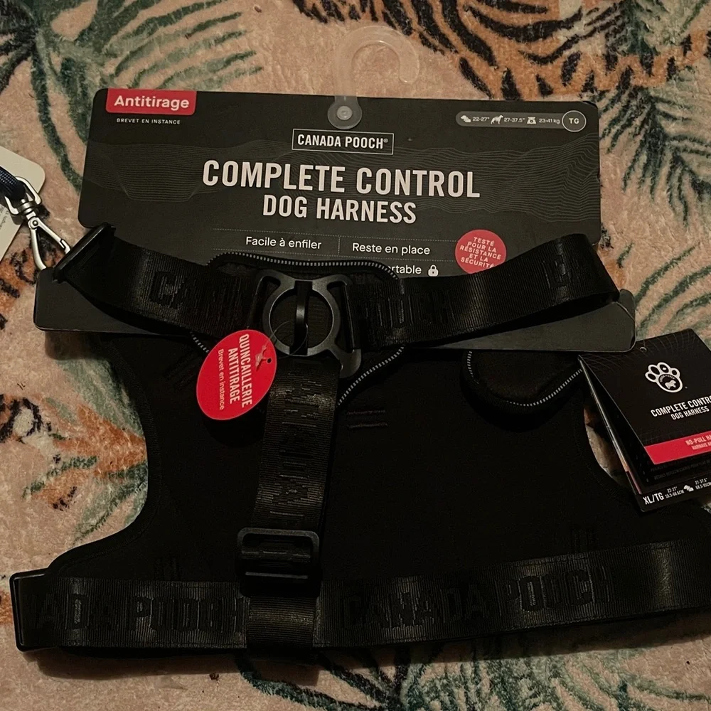 Canada Pooch Black Complete Control Dog Harness